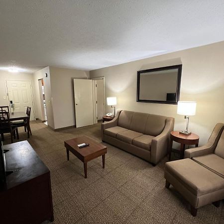 Wyndham Garden Hotel Cross Lanes Charleston Ngoại thất bức ảnh