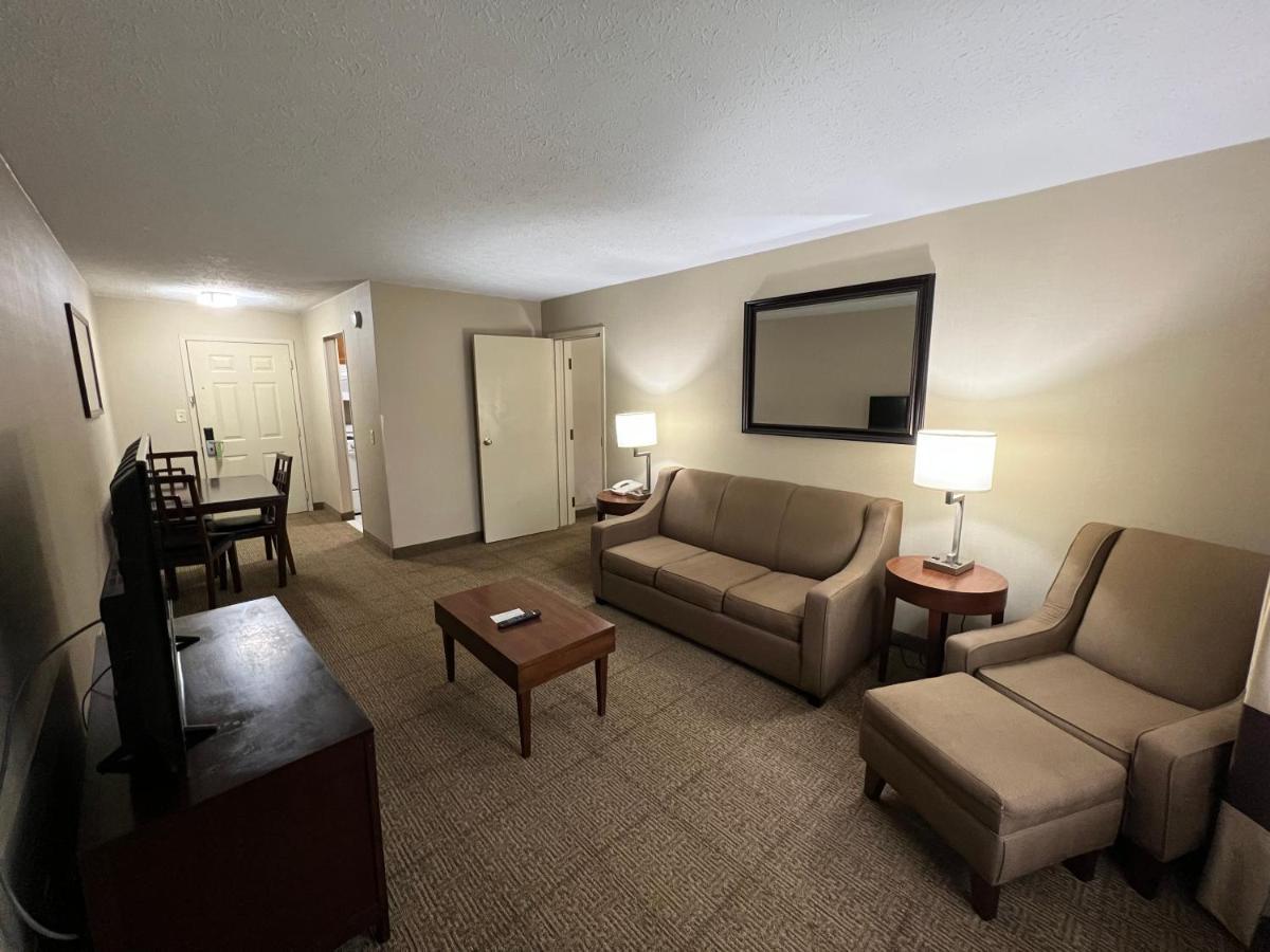 Wyndham Garden Hotel Cross Lanes Charleston Ngoại thất bức ảnh