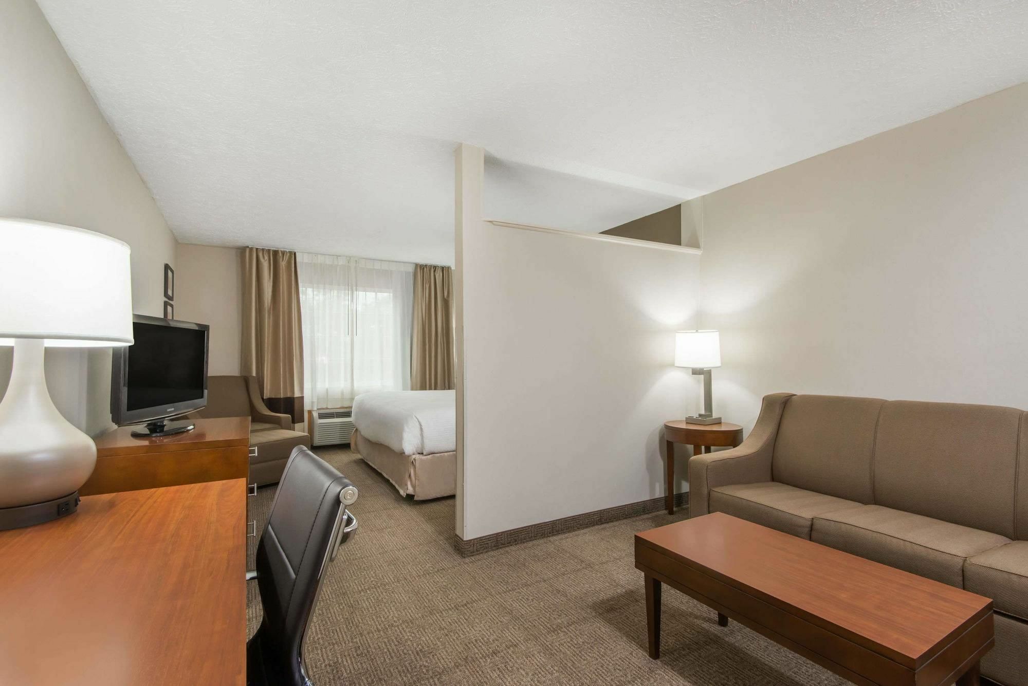 Wyndham Garden Hotel Cross Lanes Charleston Ngoại thất bức ảnh