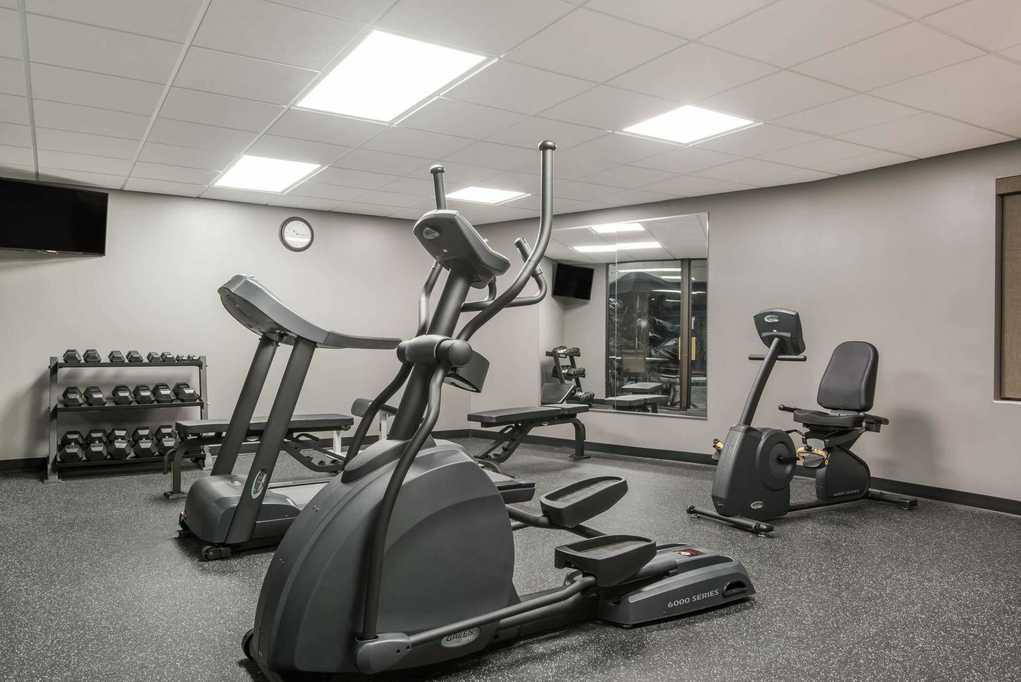 Wyndham Garden Hotel Cross Lanes Charleston Ngoại thất bức ảnh